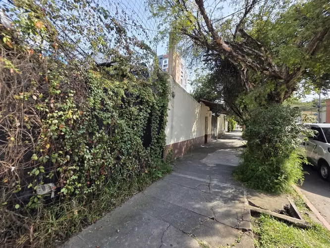 Z.10 VENDO TERRENO 1623.52v² EN ZONA VIVA USD2,300,000