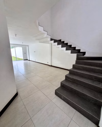 Casa Nueva en Zona 16 | Entrega 2026 | Cerca de Ciudad Cayalá - Imagen 4