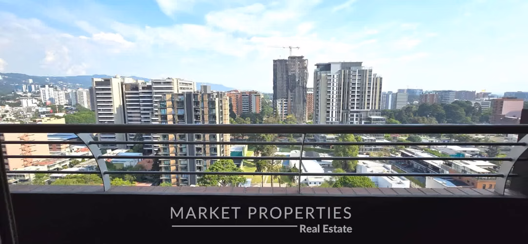 Apartamento en renta zona 10, Amueblado de 3 habitaciones