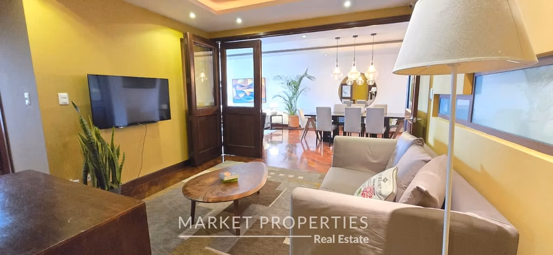Apartamento en renta zona 10, Amueblado de 3 habitaciones