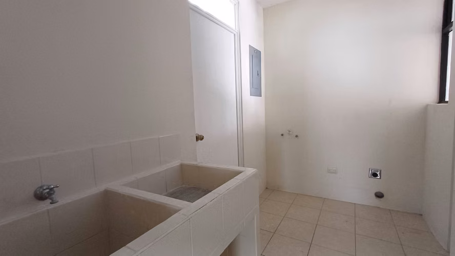 Casa en Venta en Bosque Escondido Carretera a Fraijanes - Imagen 7