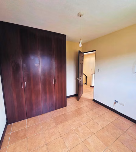 CASA EN SAN JOSE PINULA (Esquina)