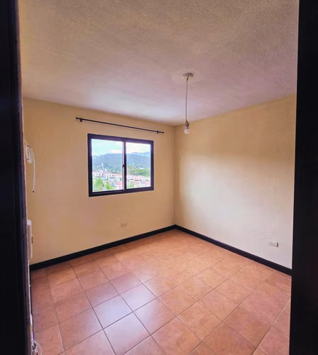 CASA EN SAN JOSE PINULA (Esquina)