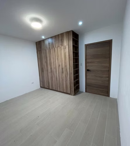 CASA NUEVA ZONA 16 4 HABITACIONES CON JETINA Y WALKING CLOSETH GRANDE - Imagen 4