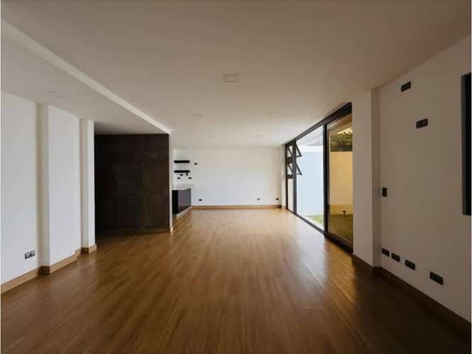 Casa en Condominio en Venta Zona 15 - Imagen 4