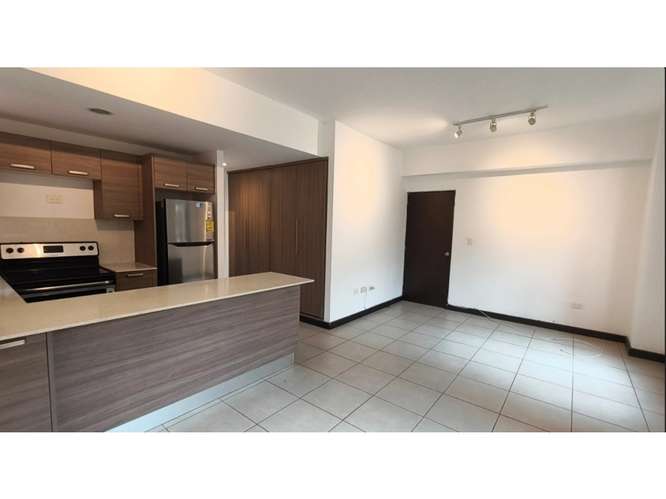 Apartamento en Renta Zona 16 - Imagen 2