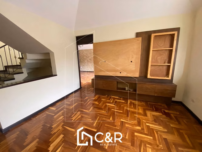 Casa de 4 Habitaciones en Renta - Muxbal