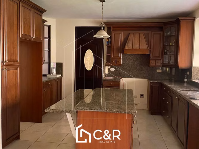 Casa de 4 Habitaciones en Renta - Muxbal