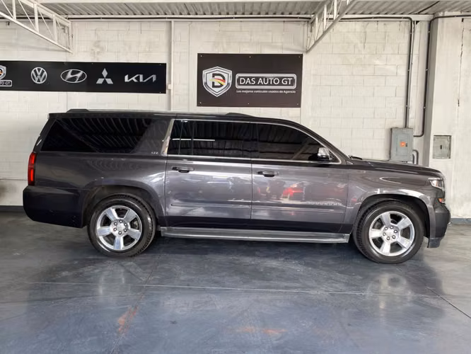 Chevrolet Suburban LTZ de Agencia Modelo 2015 Blindaje 3 Plus