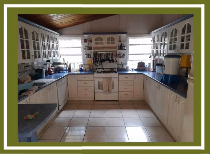 Venta casa San Lucas Sacatepèquez, "Jardines de San Lucas 4"