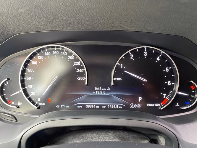 BMW 330i de Agencia Modelo 2020