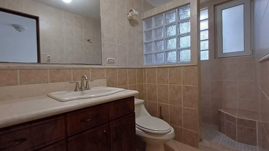 Casa en Renta en z2 sector Simeón Cañas dentro de Garita