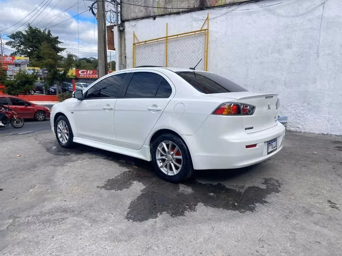 Mitsubishi lancer 2015 automático