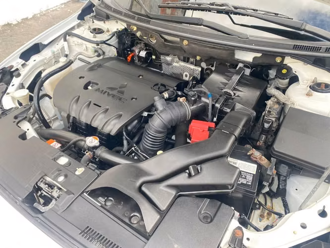 Mitsubishi lancer 2015 automático