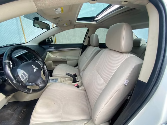 Mitsubishi lancer 2015 automático