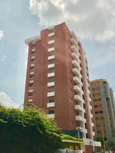 Rento Apartamento en zona 10 - Imagen 3