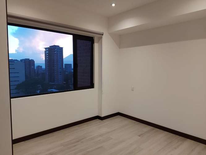 Apartamento en alquiler zona 14 - Imagen 8