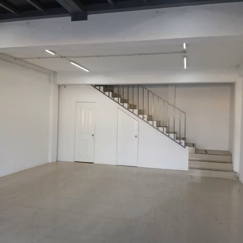 Local Comercial de 80 m² en C.C. San José Pinula