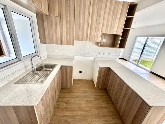 Casa en venta para estrenar en Bosques de Santa Elena, Villa Canales