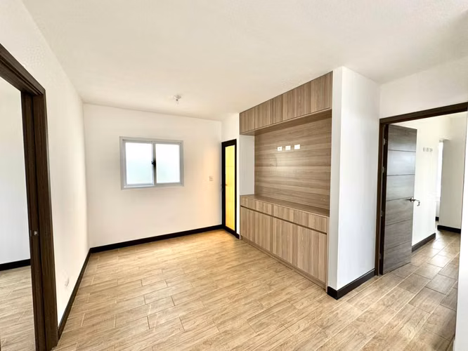Casa en venta para estrenar en Bosques de Santa Elena, Villa Canales