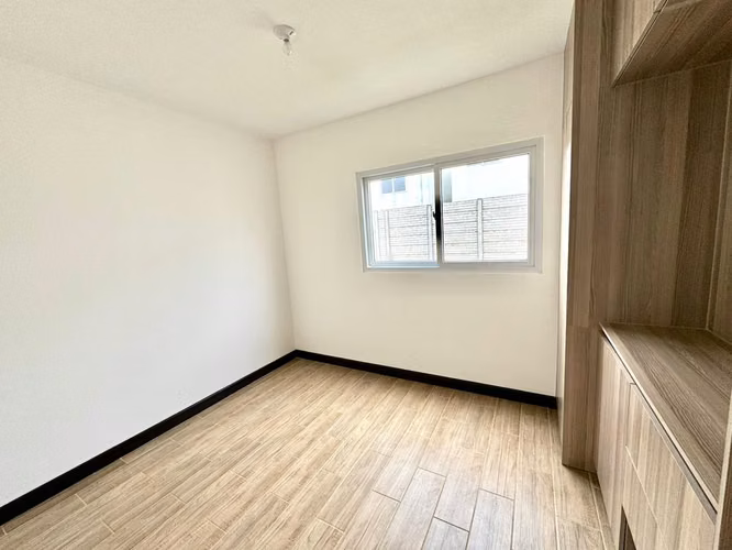 Casa en venta para estrenar en Bosques de Santa Elena, Villa Canales