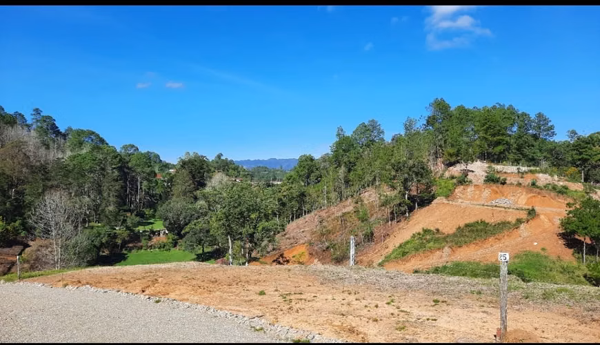 Hermoso Terreno en AldeaTomtem, Coban Alta Verapaz Km 202 CA-14