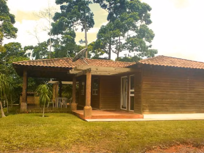 CASA EN VENTA Y RENTA EN AMATIQUE BAY