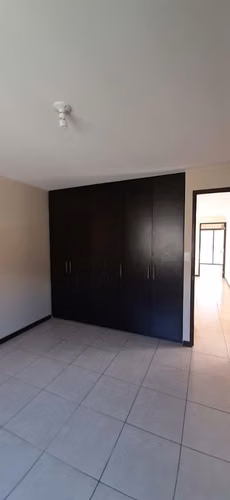 Casa en Venta – Exclusividad en Carretera a El Salvador