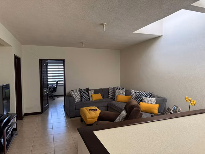 Zona 16 casa en venta Portal de San Isidro