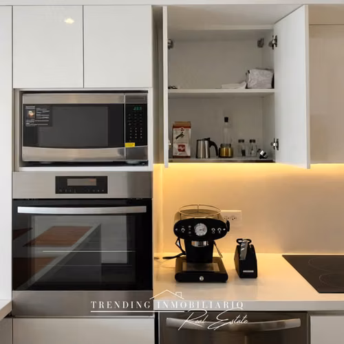 Apartamento en alquiler zona 10 edificio AVIA de una habitación + un parqueo