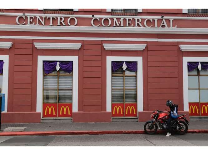 LOCAL EN RENTA – C.C. REAL DEL PARQUE | ZONA 1 - Imagen 6