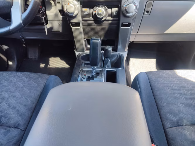 Toyota 4runner Sr5 4wd  Modelo 2011
