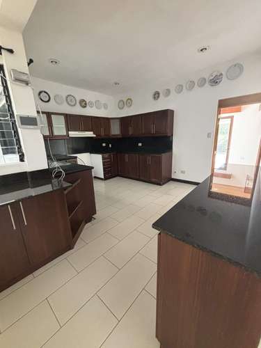  ¡INVERSIÓN GARANTIZADA! Casa en Venta Zona 14 (Generando Renta)