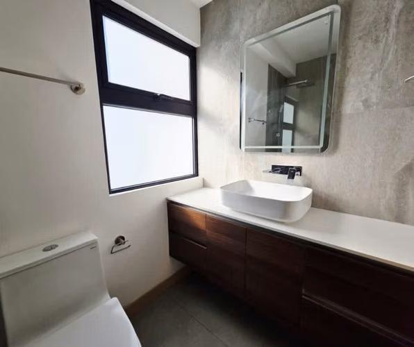 Zona 10 Bonadiez apartamento en renta