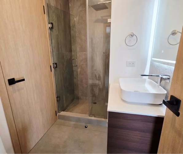 Zona 10 Bonadiez apartamento en renta