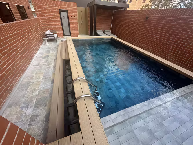 Zona 10 Edificio Neo 2 penthouse dos niveles en venta