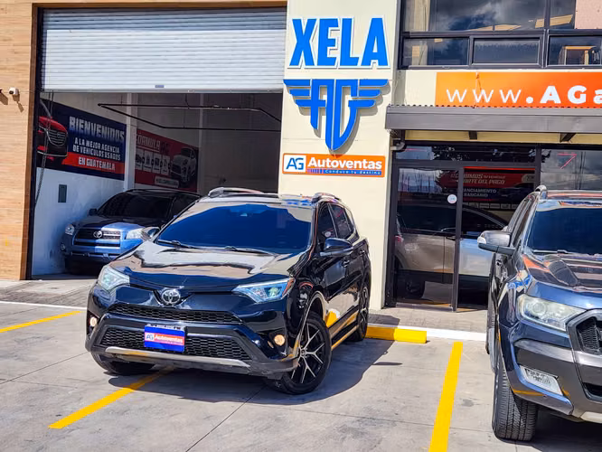 TOYOTA RAV4 2018
