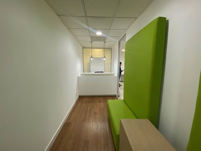 Oficina Amueblada en Venta Zona 10 CODIGO.CO35896