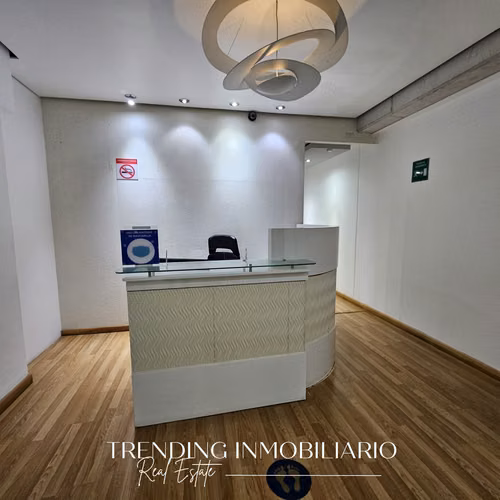 Oficina Amueblada para Arrendar Edificio Platina Zona 10 de 9 Espacios con 2 Parqueos