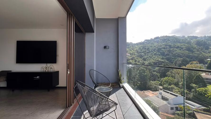 ZONA 15  EDIFICIO ALBERO SAN LAZARO  HERMOSO APARTAMENTO
