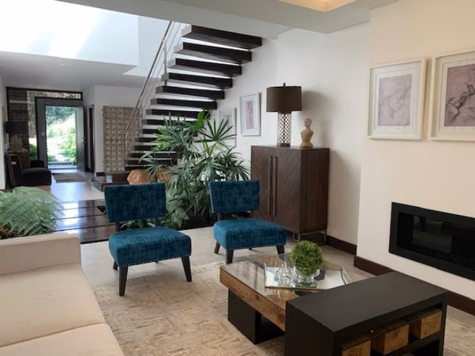 VENTA CASA en planos exclusivo condominio en zona 16 - Imagen 18