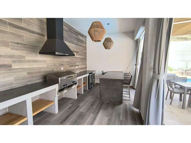 APARTAMENTO EN VENTA CON JARDÍN – EDIFICIO IRIDIA | ZONA 13 - Imagen 4