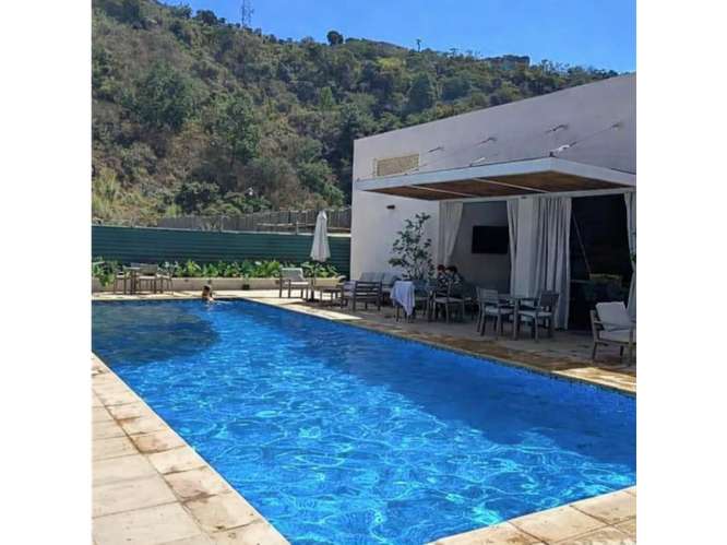 APARTAMENTO EN VENTA CON JARDÍN – EDIFICIO IRIDIA | ZONA 13 - Imagen 2