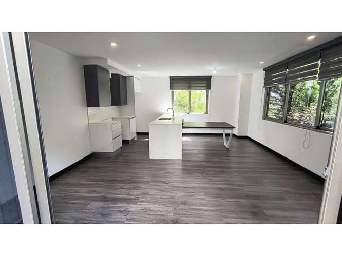 APARTAMENTO EN VENTA CON JARDÍN – EDIFICIO IRIDIA | ZONA 13 - Imagen 5