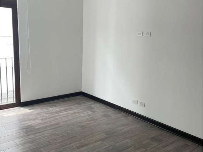 Apartamento en Renta Zona 16 - Imagen 4