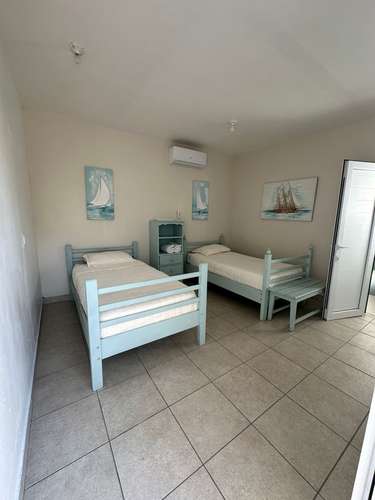 Casa de playa en venta - Iztapa