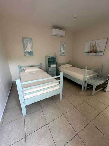 Casa de playa en venta - Iztapa