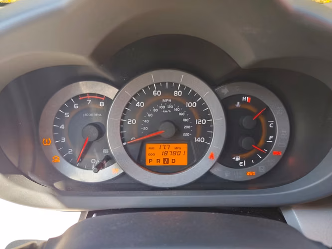 Toyota Rav4 Awd        Modelo 2011 - Imagen 7