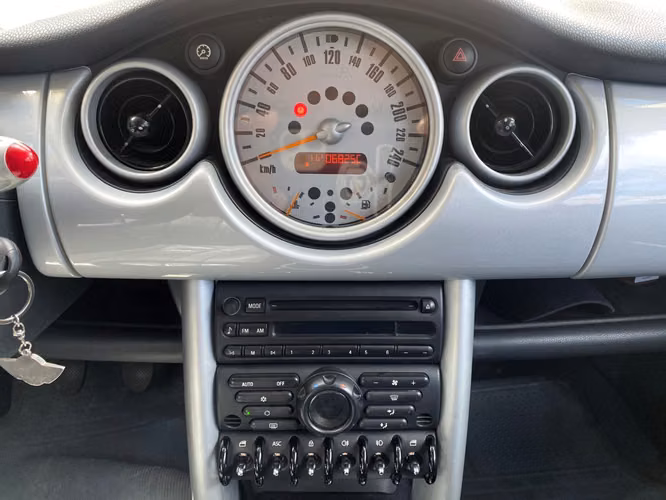 Mini Cooper Mecánico Modelo 2002 - Imagen 17