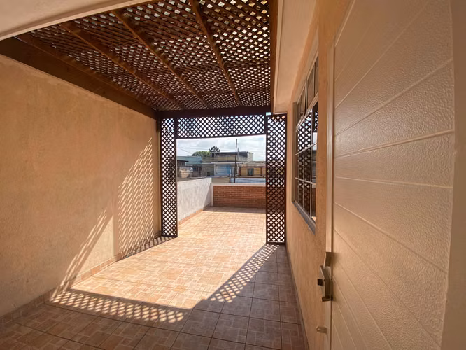 Venta casa remodelada – Colonia Tikal, Zona 7